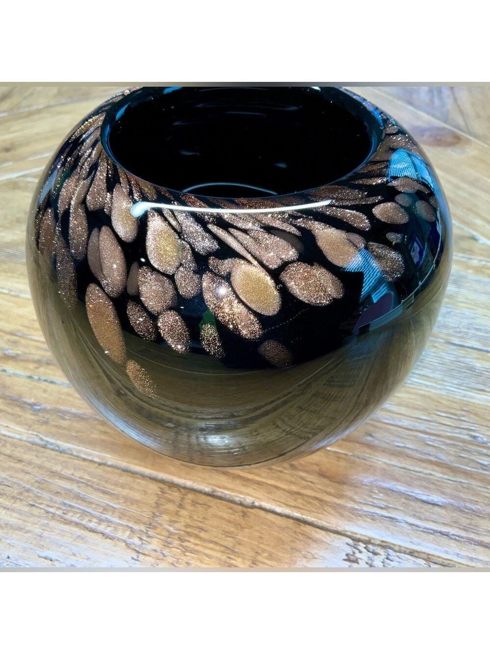 Beautiful decorative bowl/decorative piece in black with sparkly brown glitter